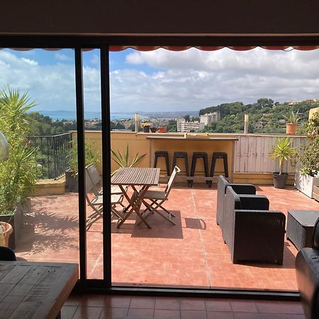 T2 Traversant Avec Une Grande Terrasse Et Piscine Cagnes-sur-Mer Exterior foto