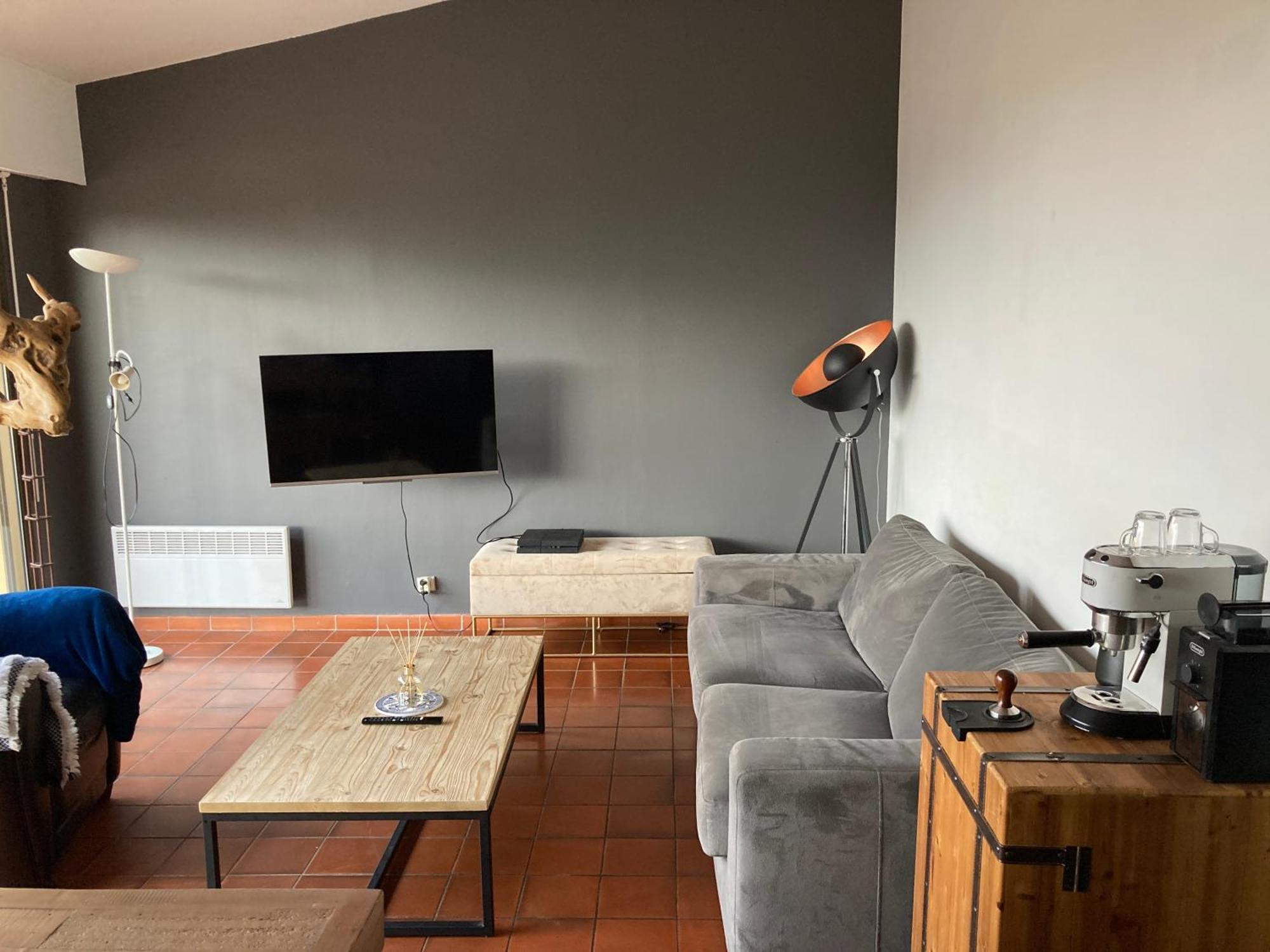 T2 Traversant Avec Une Grande Terrasse Et Piscine Cagnes-sur-Mer Exterior foto