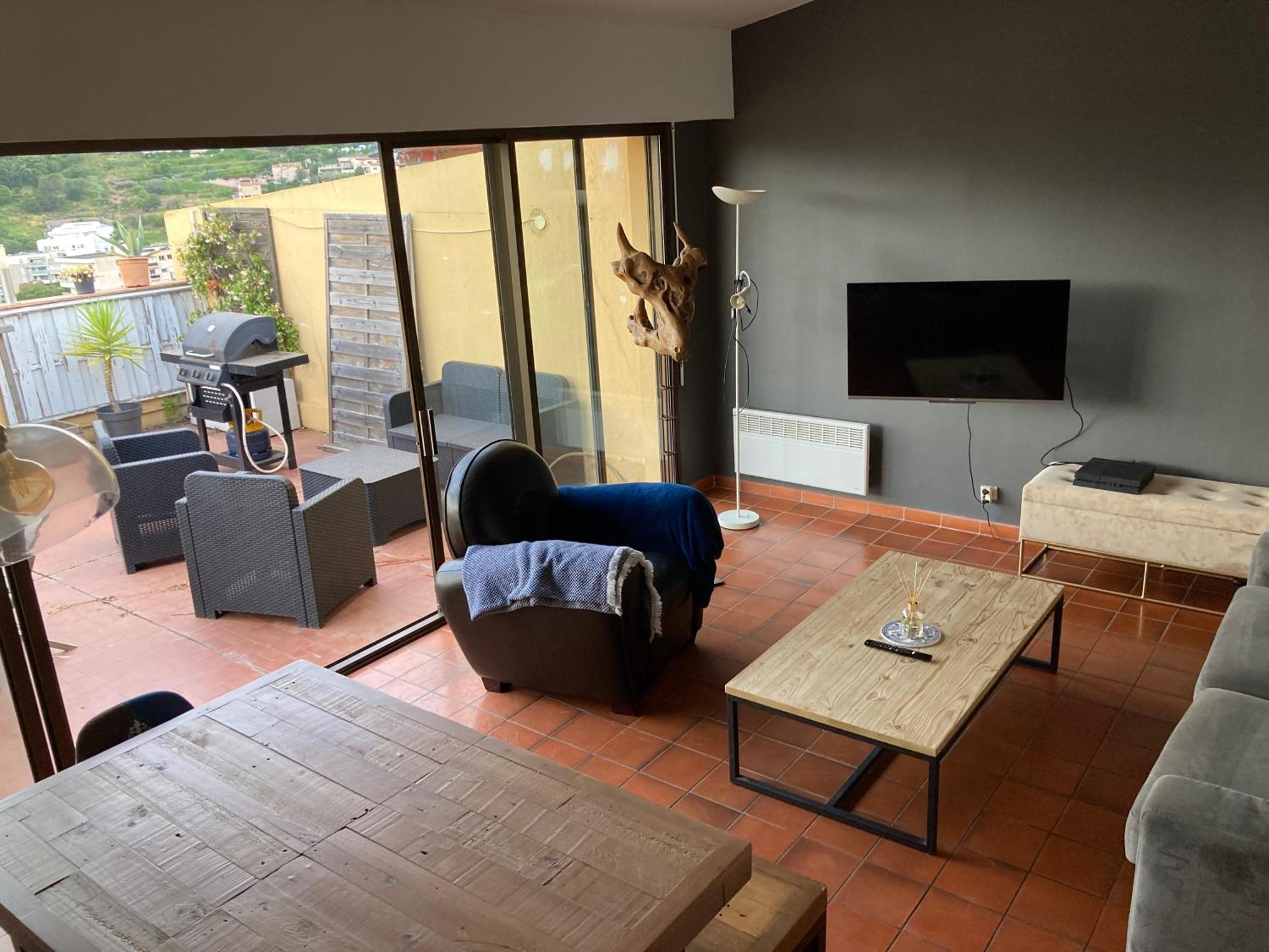 T2 Traversant Avec Une Grande Terrasse Et Piscine Cagnes-sur-Mer Exterior foto